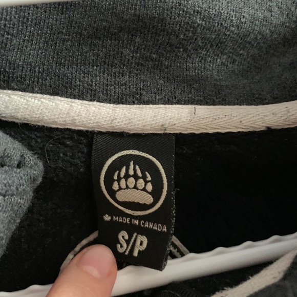 Muskoka Collectors Quarterzip - Picture 2 of 2